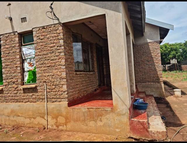 3 BEDROOM HOUSE FOR SALE IN THOHOYANDOU M